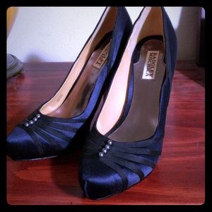 Badgley Mischka satin pearl heels